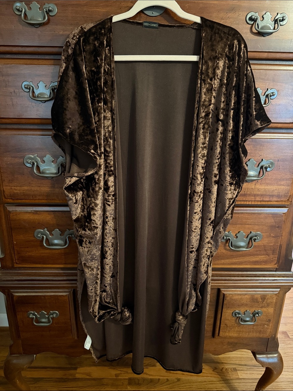 Coco + Carmen Dark Brown Velvet Open-Front Kimono